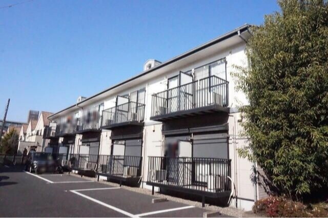 ��ʌ��z�J�s�����c���̃A�p�[�g�̌����O��