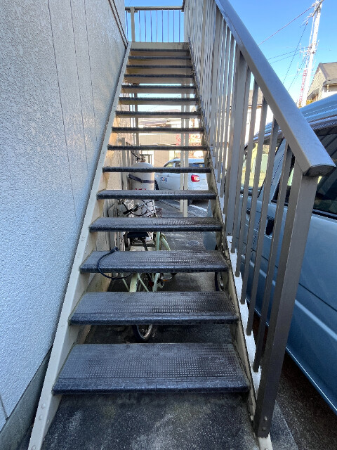 ��ʌ��@�c�s����Q���ڂ̃A�p�[�g�̃G���g�����X