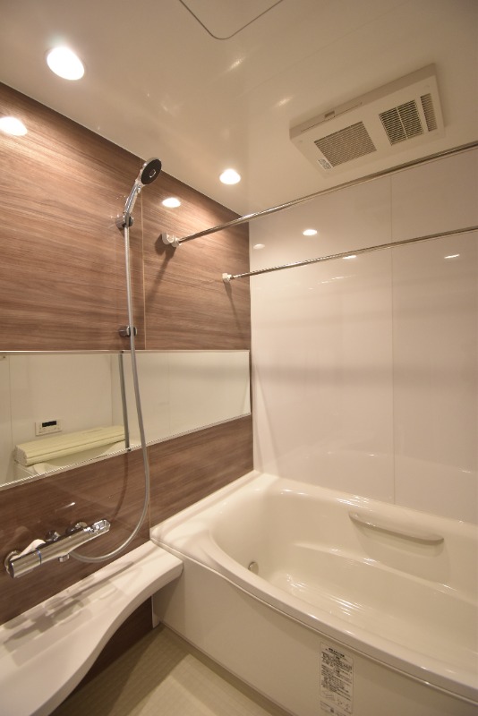 ��ʌ��������܎s��{��听���R���ڂ̃}���V�����̃o�X