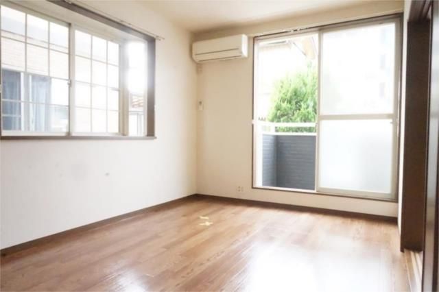 ��ʌ�����s�˒˂R���ڂ̃A�p�[�g�̋��ԁE���r���O