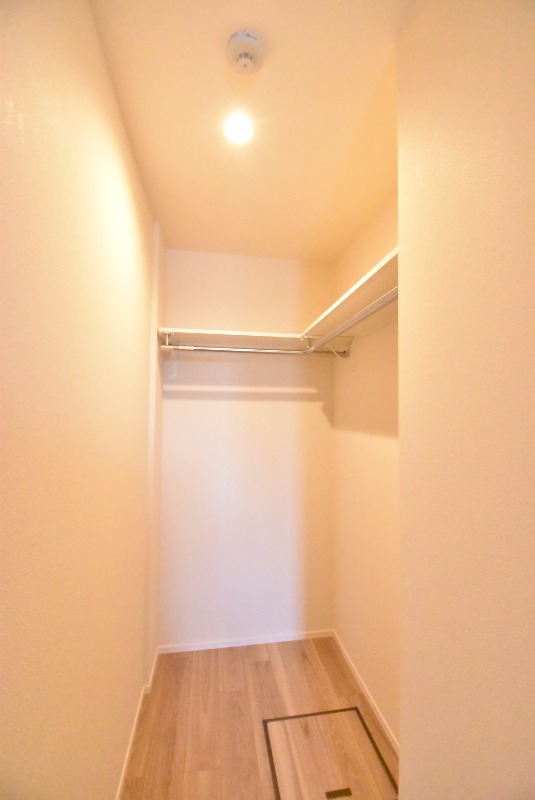 ��ʌ��������܎s�΋�厚���̃}���V�����̎��[