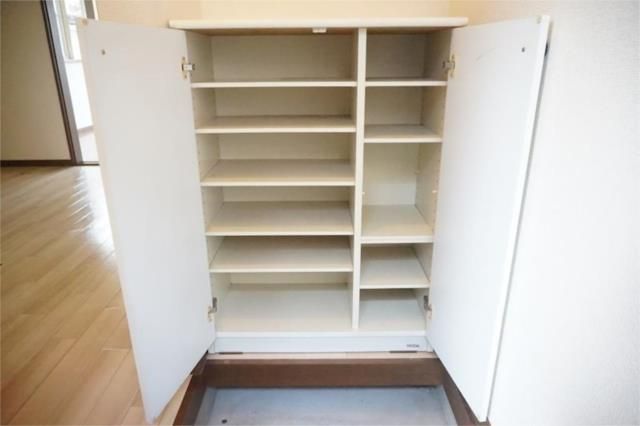 ��ʌ�����s�˒˂R���ڂ̃A�p�[�g�̎��[