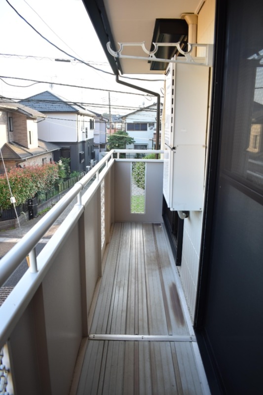 ��ʌ��������܎s����厚����{���̃A�p�[�g�̃o���R�j�[