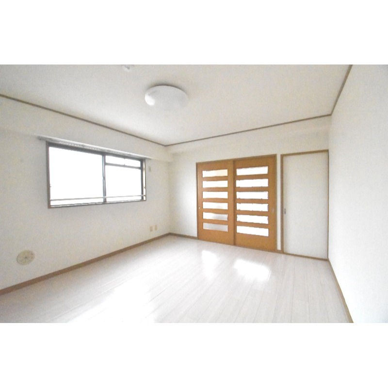 ��ʌ��������܎s�����擌��{�V���ڂ̃}���V�����̋��ԁE���r���O