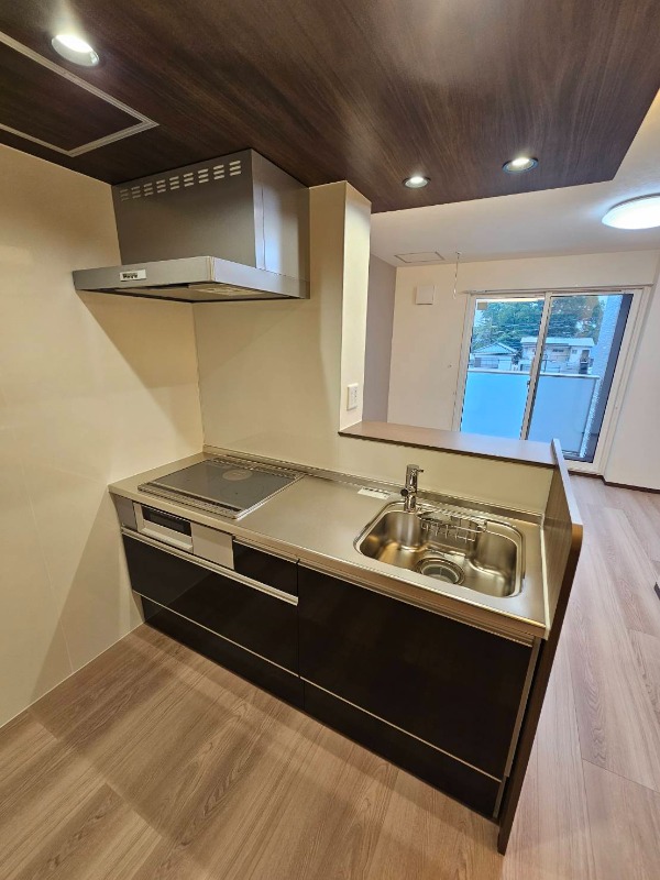 ��ʌ��������܎s��{��V�����P���ڂ̃A�p�[�g�̃L�b�`��