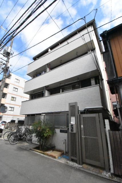 ��ʌ��������܎s��{��{���T����29�̃}���V�����̌����O��