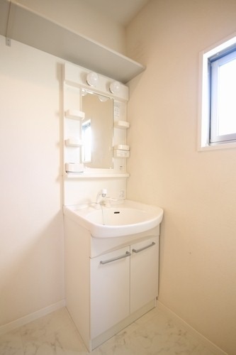 ��ʌ��������܎s��{��V�����P���ڂ̃A�p�[�g�̐��ʏ�