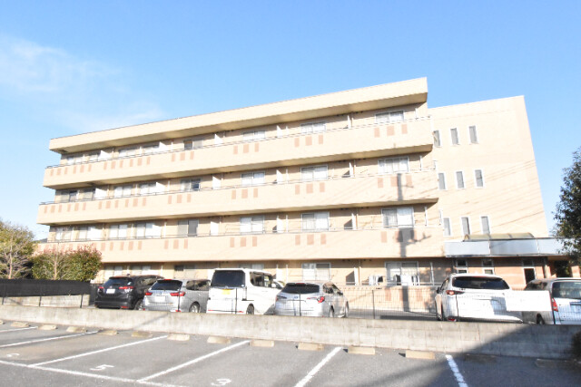 ��ʌ��������܎s��{��O���P����709�̃}���V�����̌����O��