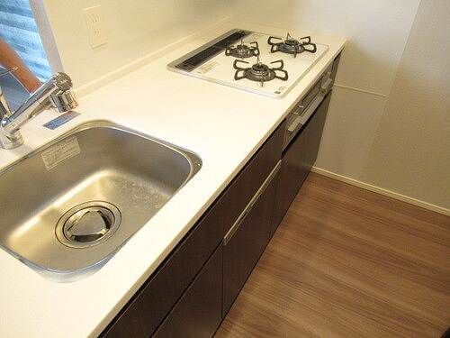 ��ʌ��������܎s�Y�a��k�Y�a�R���ڂ̃}���V�����̃L�b�`��