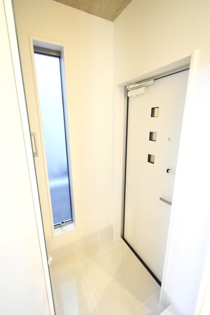 ��ʌ�����s���s���R���ڂ̃A�p�[�g�̌���