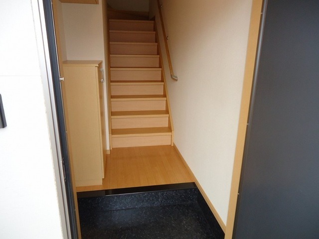 ��ʌ��������܎s��΋�厚�n���̃A�p�[�g�̌���