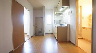 ��ʌ������s���v��̃}���V�����̋��ԁE���r���O