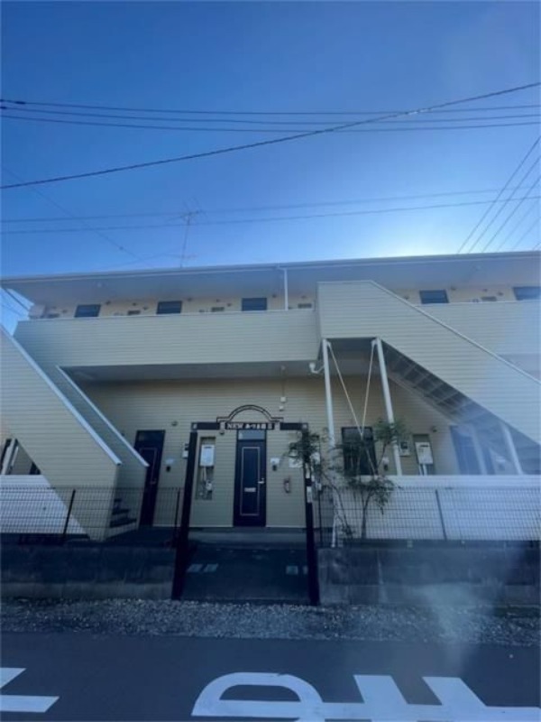 ��ʌ���z�s�厚�I��̃A�p�[�g�̌����O��