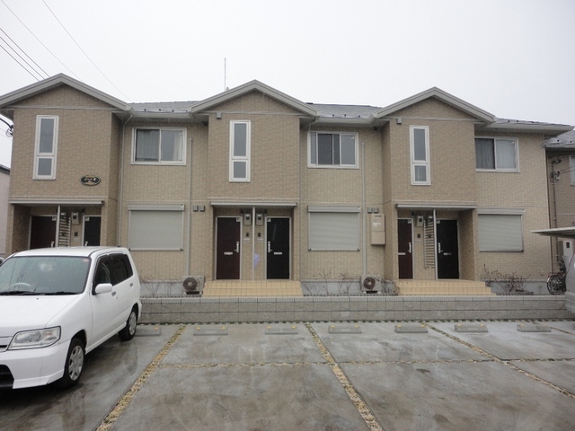 ��ʌ��������܎s�����擇���̃A�p�[�g�̒��ԏ�