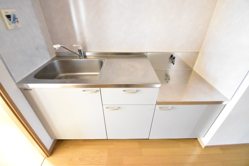 ��ʌ�����s������Q���ڂ̃}���V�����̃L�b�`��