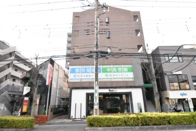 ��ʌ�����s������Q����3-27�̃}���V�����̌����O��