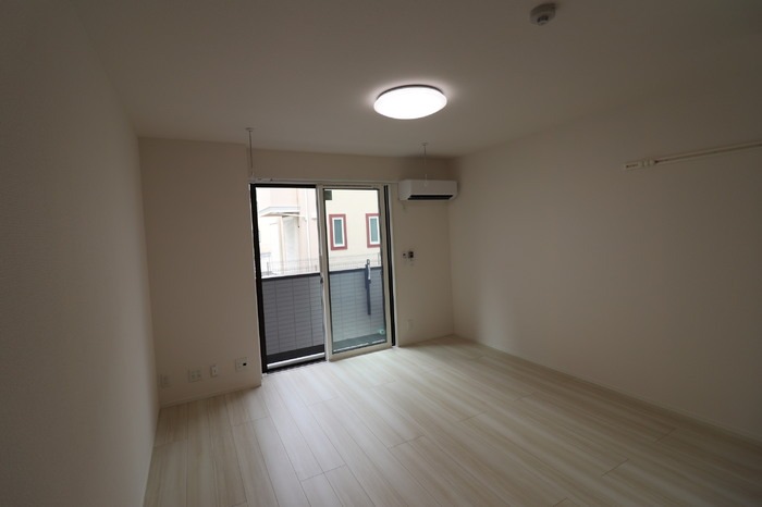 ��ʌ��������܎s�΋�����R���ڂ̃A�p�[�g�̂��̑������E�X�y�[�X