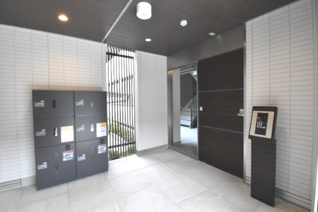 ��ʌ��������܎s�΋�����R���ڂ̃A�p�[�g�̃G���g�����X