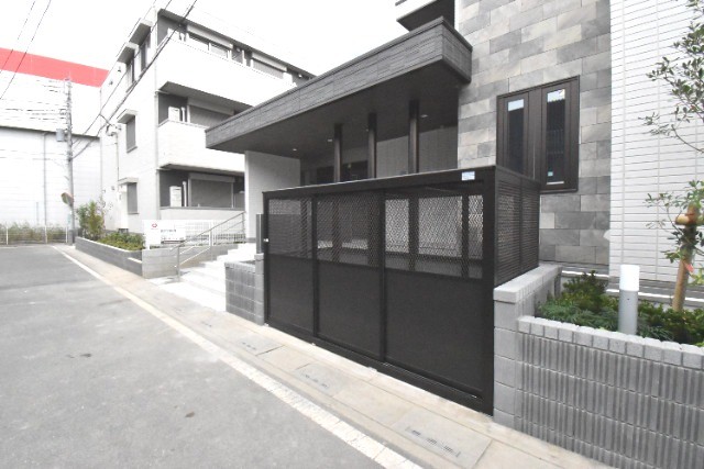 ��ʌ��������܎s�΋�����R���ڂ̃A�p�[�g�̂��̑�