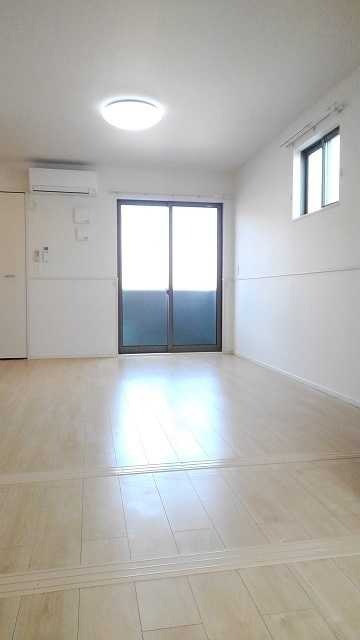 ��ʌ��������܎s��΋�厚��΂̃A�p�[�g�̂��̑������E�X�y�[�X