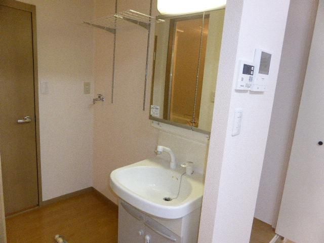 ��ʌ��������܎s��΋擌���Q���ڂ̃A�p�[�g�̐��ʏ�