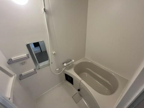 ��ʌ��������܎s�������a�c���Q���ڂ̃A�p�[�g�̃o�X