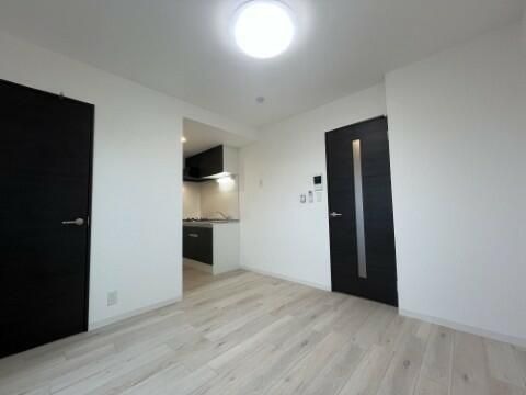 ��ʌ��������܎s�������a�c���Q���ڂ̃A�p�[�g�̂��̑������E�X�y�[�X