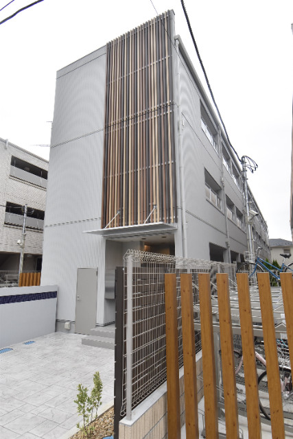 ��ʌ��������܎s��{��听���P����295-2�̃A�p�[�g�̌����O��