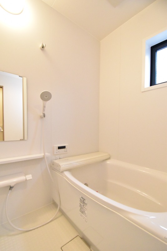 ��ʌ��������܎s��{��g�~���R���ڂ̃A�p�[�g�̃o�X