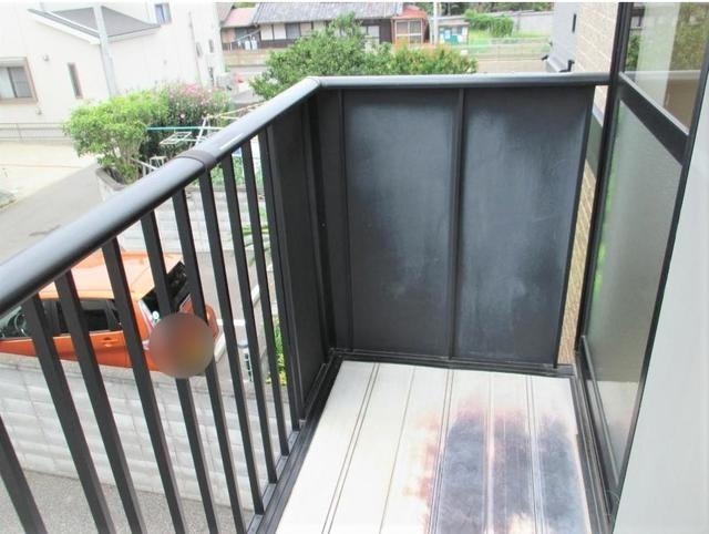 ��ʌ��������܎s��΋�钬�P���ڂ̃A�p�[�g�̃o���R�j�[