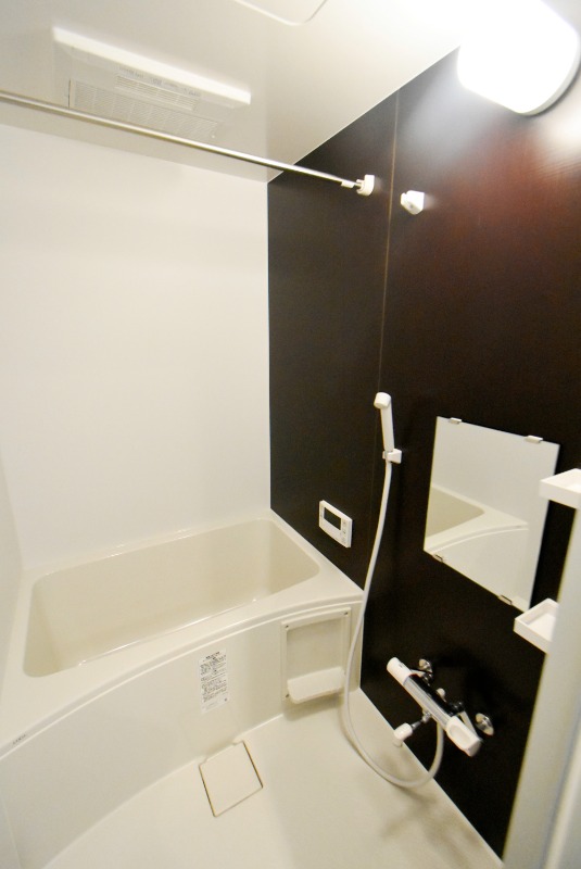 ��ʌ��������܎s�k��~�͒��̃A�p�[�g�̃o�X