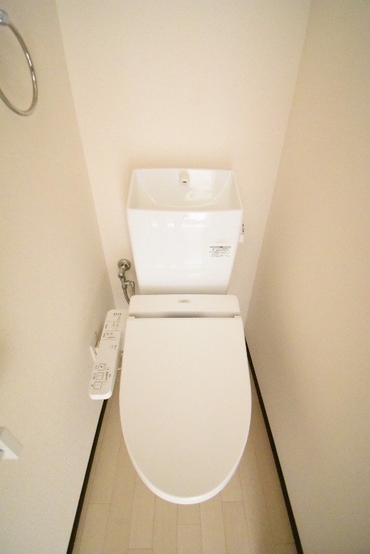 ��ʌ��������܎s��{����ؒ��S���ڂ̃}���V�����̃g�C��