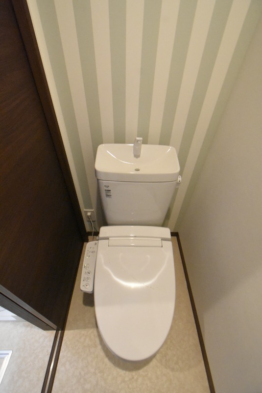 ��ʌ��������܎s�k��~�͒��̃A�p�[�g�̃g�C��