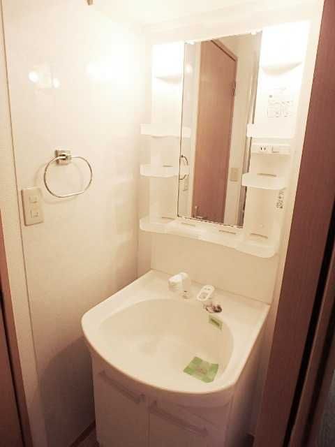 ��ʌ��������܎s��{��x�̓����P���ڂ̃A�p�[�g�̐��ʏ�