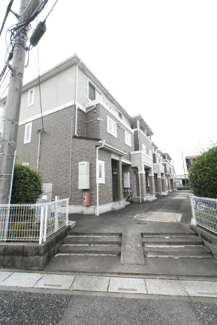 ��ʌ��k�����S�ɓޒ������j�T���ڂ̃A�p�[�g�̃G���g�����X