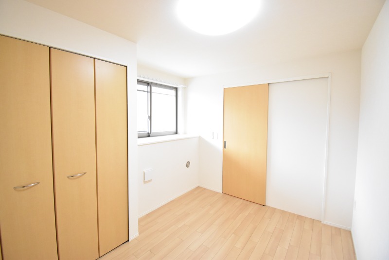 ��ʌ�����s�����Q���ڂ̃}���V�����̂��̑������E�X�y�[�X