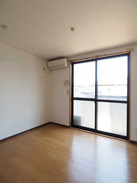 ��ʌ��@�c�s����Q���ڂ̃A�p�[�g�̂��̑������E�X�y�[�X