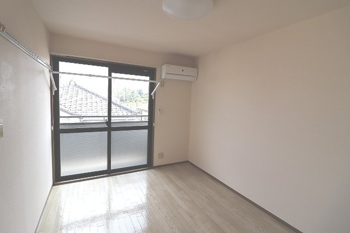 ��ʌ��������܎s�΋�厚�����̃A�p�[�g�̋��ԁE���r���O