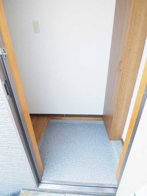 ��ʌ��@�c�s����Q���ڂ̃A�p�[�g�̌���