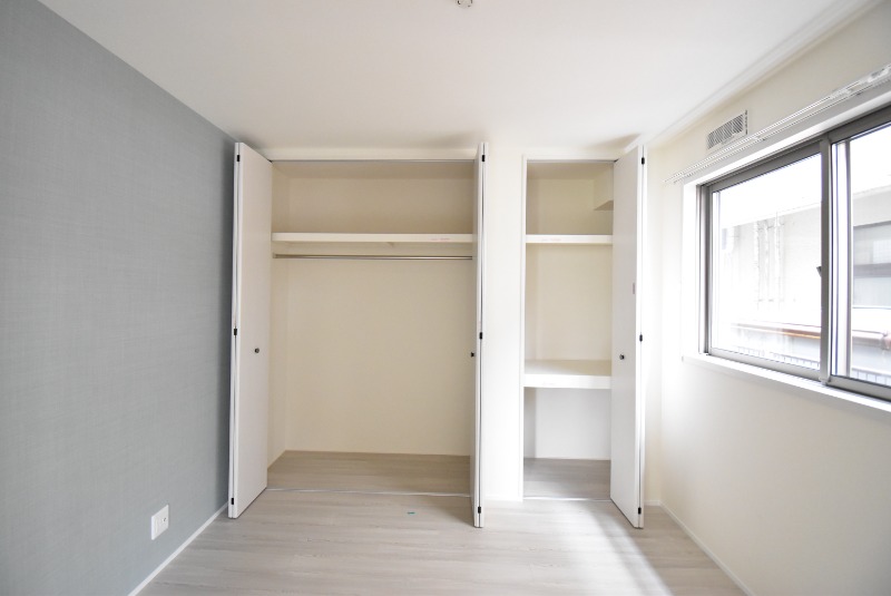 ��ʌ�����s�˒˓��Q���ڂ̃A�p�[�g�̎��[