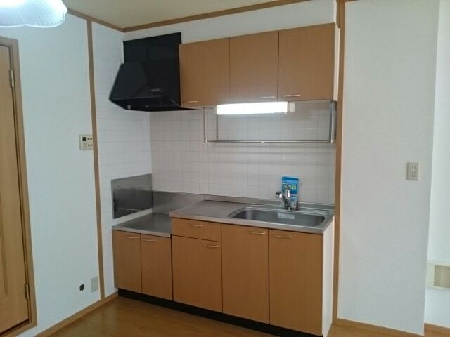 ��ʌ������s�����̃A�p�[�g�̃L�b�`��