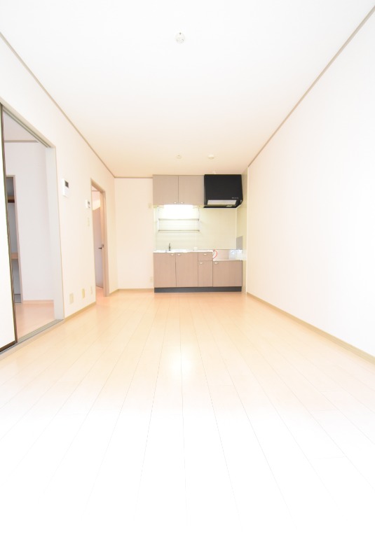 ��ʌ��������܎s��{��k�ܒ��Q���ڂ̃A�p�[�g�̋��ԁE���r���O