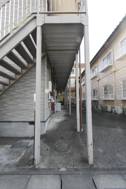 ��ʌ��������܎s�����擌��{�U���ڂ̃A�p�[�g�̃G���g�����X