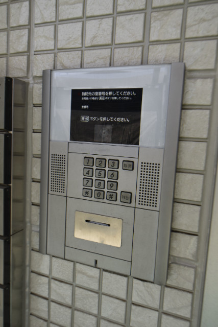 ��ʌ�����s�΋u�Q���ڂ̃A�p�[�g�̂��̑�