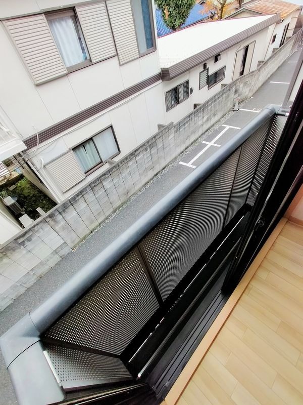 ��ʌ�����s�����J�{���R���ڂ̃A�p�[�g�̃o���R�j�[