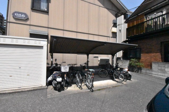 ��ʌ�����s�����J�{���R���ڂ̃A�p�[�g�̂��̑�