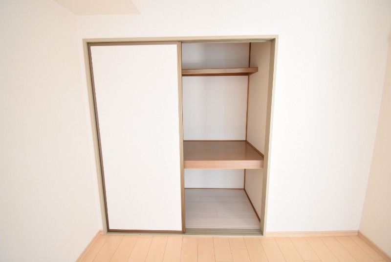 ��ʌ��������܎s��{��k�ܒ��Q���ڂ̃A�p�[�g�̎��[