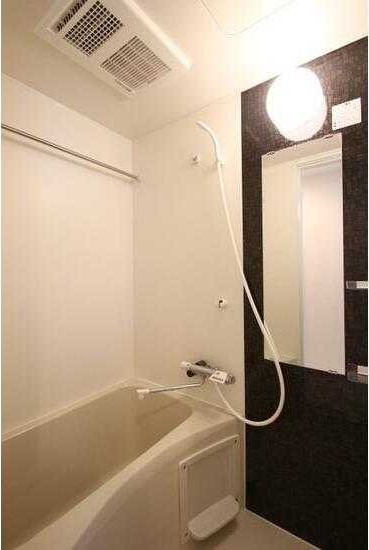 ��ʌ��������܎s�����扺�����S���ڂ̃A�p�[�g�̃o�X