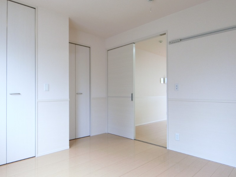 ��ʌ��k�����S�ɓޒ��厚�����̃A�p�[�g�̂��̑������E�X�y�[�X