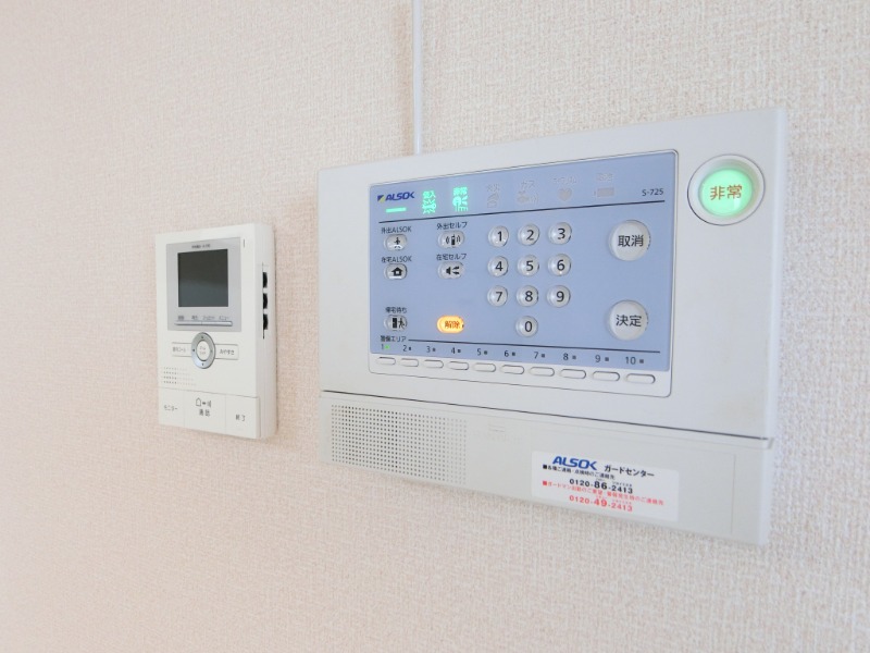 ��ʌ��k�����S�ɓޒ��厚�����̃A�p�[�g�̂��̑�